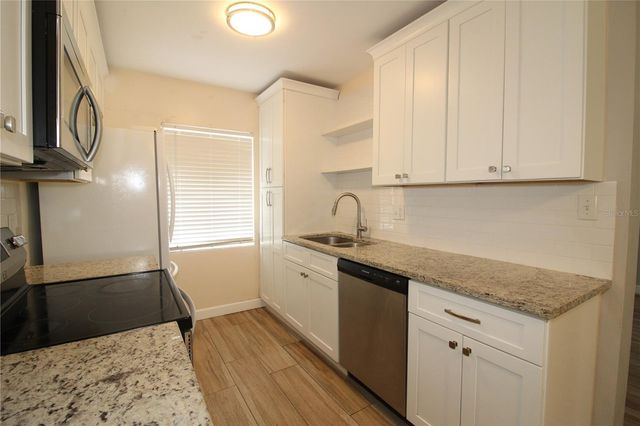 207 LAKE VIEW DRIVE, Sanford, FL 32773