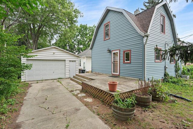 2614 St Paul Avenue, Madison, WI 53704