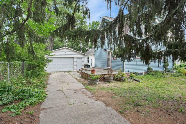 2614 St Paul Avenue, Madison, WI 53704