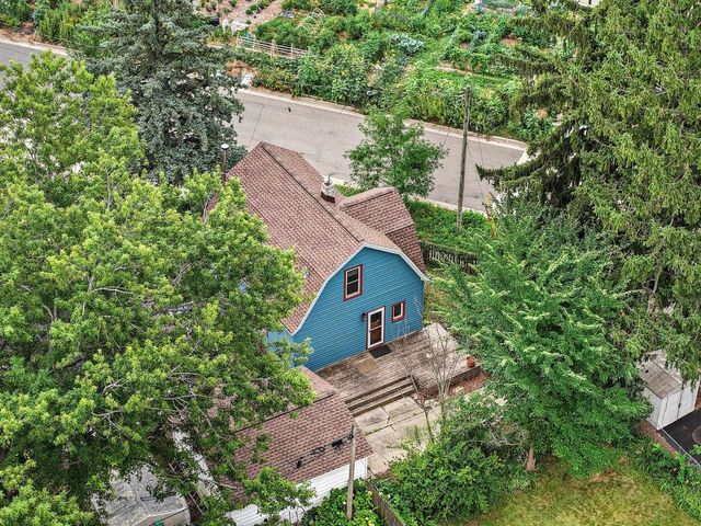 2614 St Paul Avenue, Madison, WI 53704