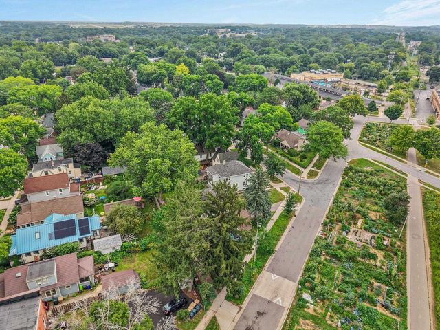 2614 St Paul Avenue, Madison, WI 53704