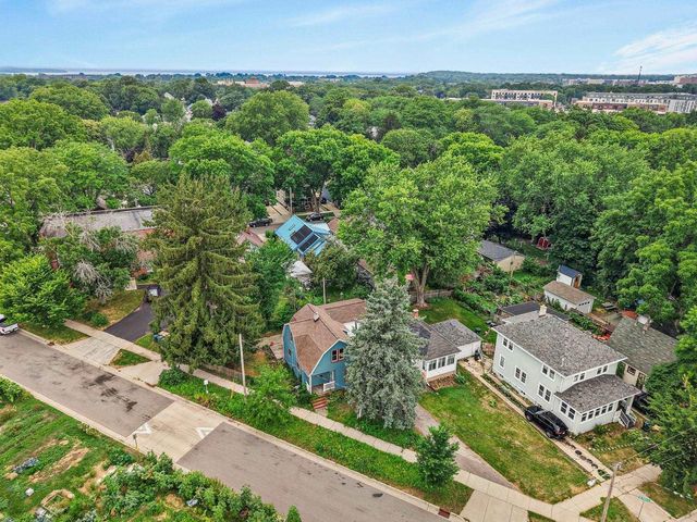 2614 St Paul Avenue, Madison, WI 53704