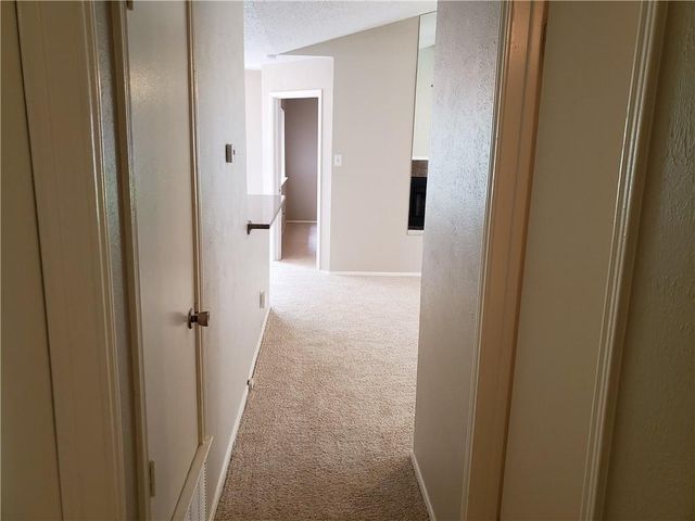 1825 Rainy Meadows DR, Austin, TX 78758