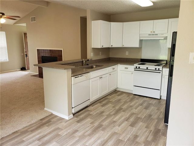 1825 Rainy Meadows DR, Austin, TX 78758