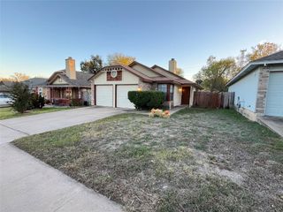 1825 Rainy Meadows DR, Austin, TX 78758