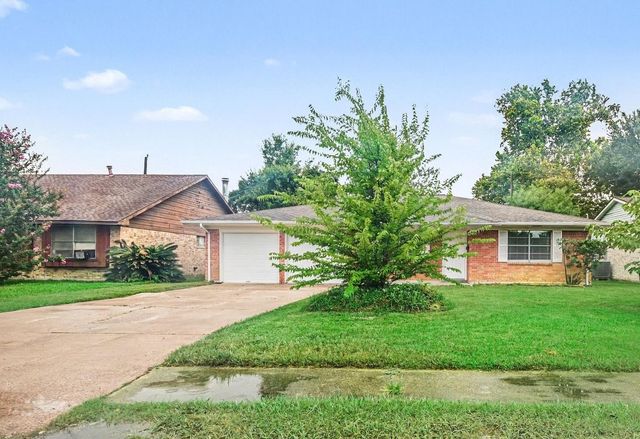 2329 Pickerton Drive, Deer Park, TX 77536
