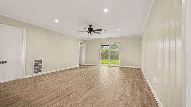 2329 Pickerton Drive, Deer Park, TX 77536