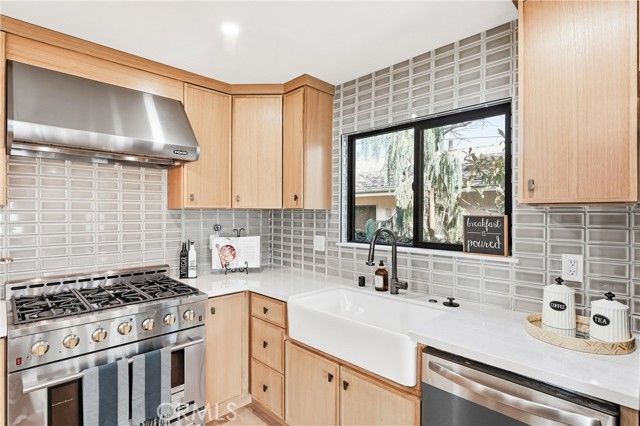 4523 Lexington, Los Angeles, CA 90029