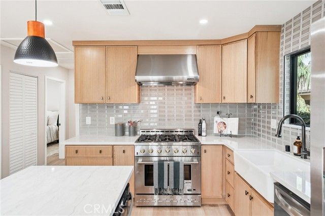 4523 Lexington, Los Angeles, CA 90029