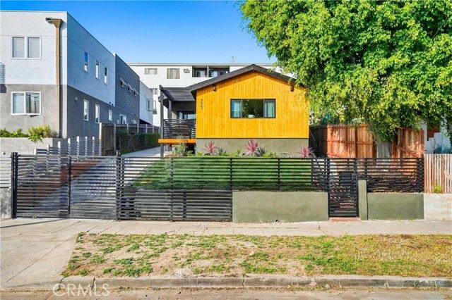 4523 Lexington, Los Angeles, CA 90029