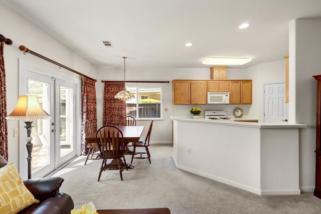 41 Sausalito Ct, Sacramento, CA 95823