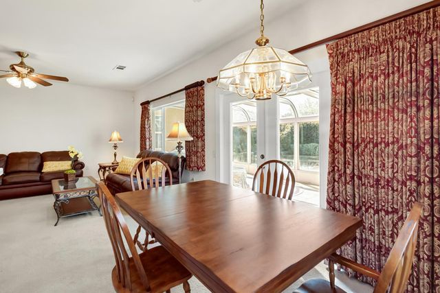 41 Sausalito Ct, Sacramento, CA 95823