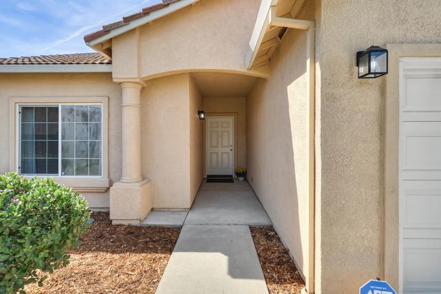 41 Sausalito Ct, Sacramento, CA 95823