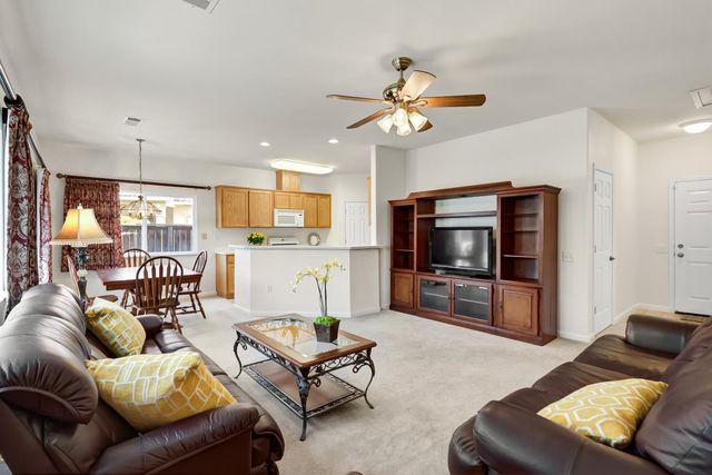 41 Sausalito Ct, Sacramento, CA 95823