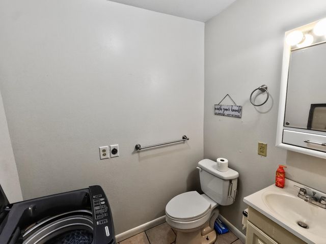 647 Shadywood Lane, Avinger, TX 75630