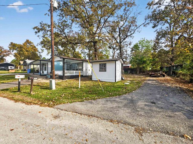 647 Shadywood Lane, Avinger, TX 75630