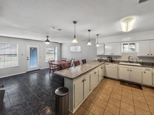 647 Shadywood Lane, Avinger, TX 75630