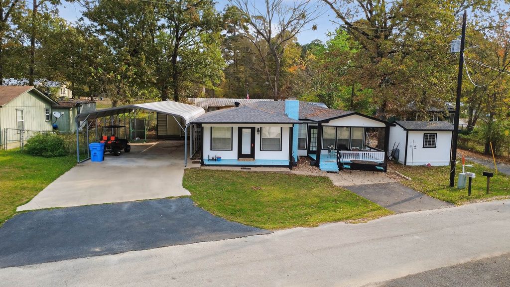 647 Shadywood Lane, Avinger, TX 75630