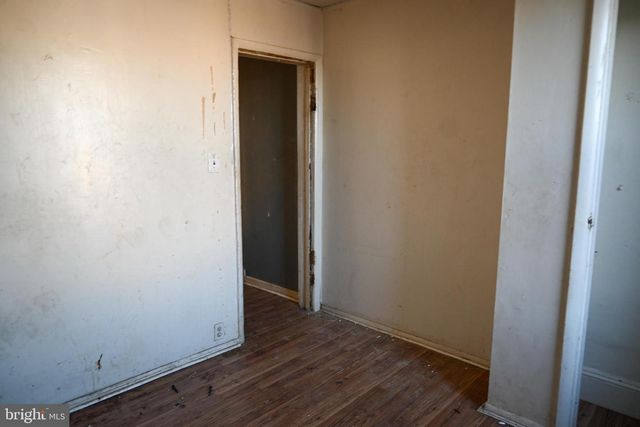 547 S SALFORD ST, Philadelphia, PA 19143