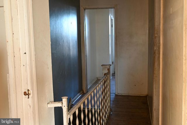 547 S SALFORD ST, Philadelphia, PA 19143