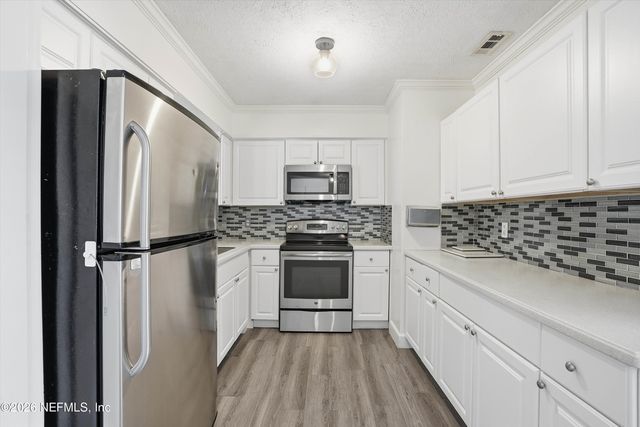 3033 SCOTTY Drive, Jacksonville, FL 32216