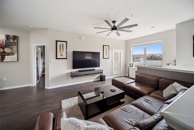 3760 PARKRIDGE CIRCLE 23-204, Sarasota, FL 34243