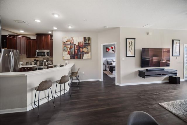 3760 PARKRIDGE CIRCLE 23-204, Sarasota, FL 34243