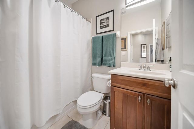 3760 PARKRIDGE CIRCLE 23-204, Sarasota, FL 34243