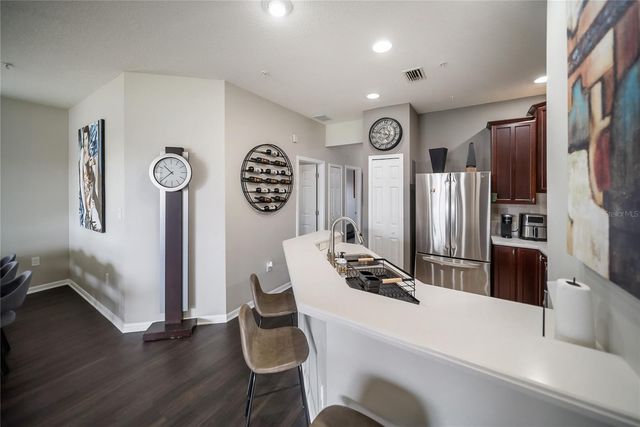 3760 PARKRIDGE CIRCLE 23-204, Sarasota, FL 34243