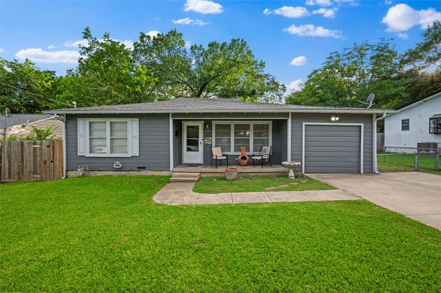 1307 N Gaines Street, Ennis, TX 75119
