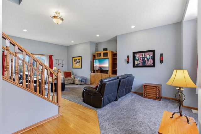 9918 Kiwi Avenue N, Brooklyn Park, MN 55443