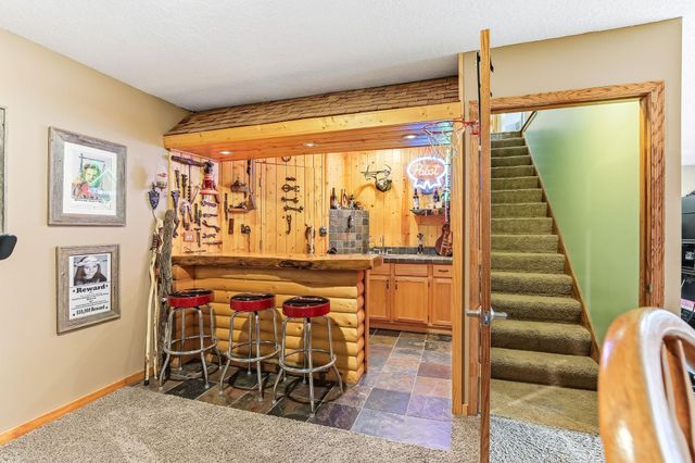 9918 Kiwi Avenue N, Brooklyn Park, MN 55443