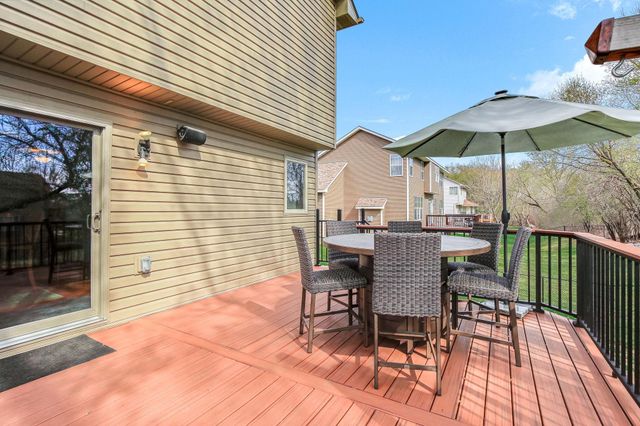 9918 Kiwi Avenue N, Brooklyn Park, MN 55443