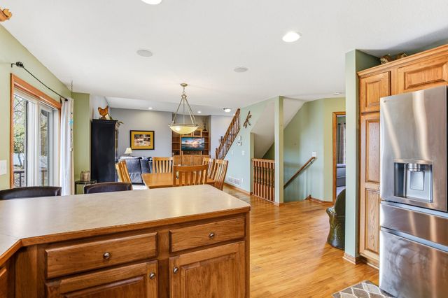 9918 Kiwi Avenue N, Brooklyn Park, MN 55443