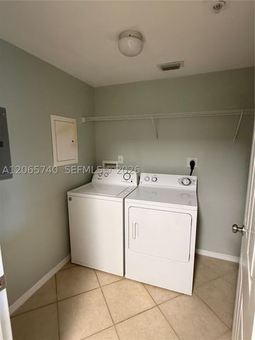 6482 Emerald Dunes Dr 303, West Palm Beach, FL 33411