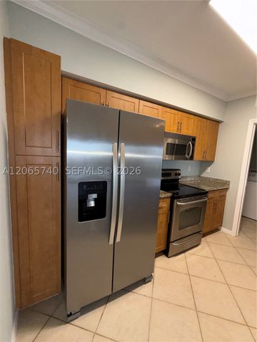 6482 Emerald Dunes Dr 303, West Palm Beach, FL 33411