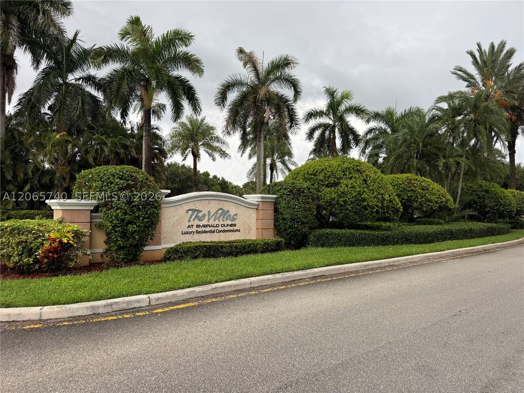 6482 Emerald Dunes Dr 303, West Palm Beach, FL 33411
