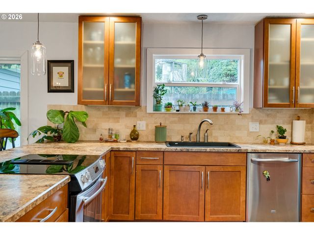 514 Se 61ST Ave, Portland, OR 97215