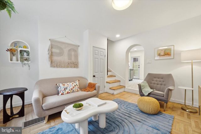 110 W WILDEY ST, Philadelphia, PA 19123