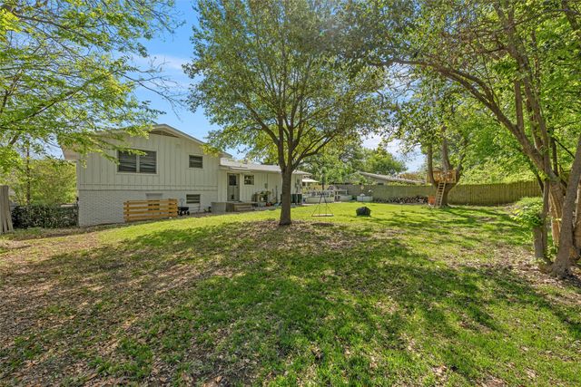 2216 Hermanson Drive, Waco, TX 76710