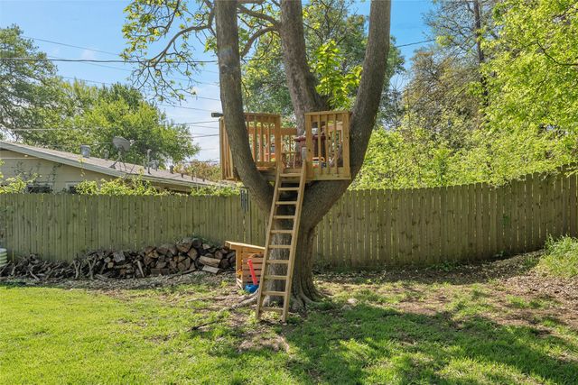 2216 Hermanson Drive, Waco, TX 76710