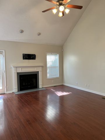 2759 Ridgepole Dr, Clarksville, TN 37040