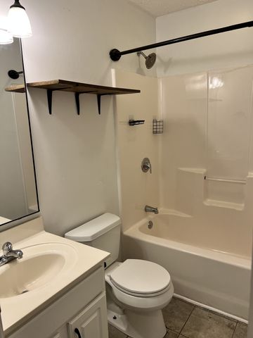 2759 Ridgepole Dr, Clarksville, TN 37040