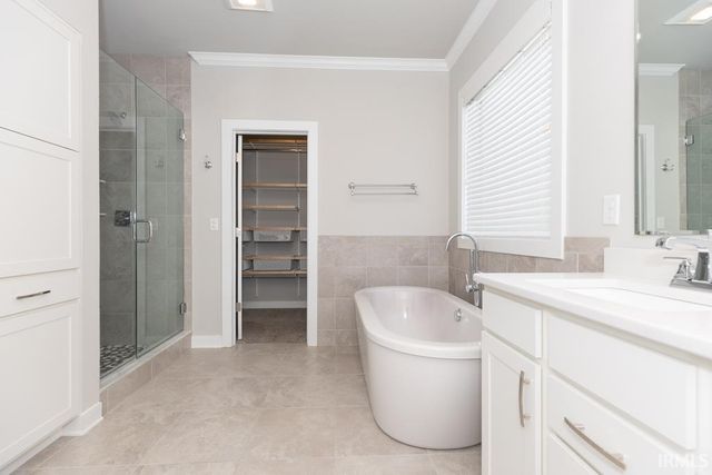 5571 Brompton Drive, Newburgh, IN 47630