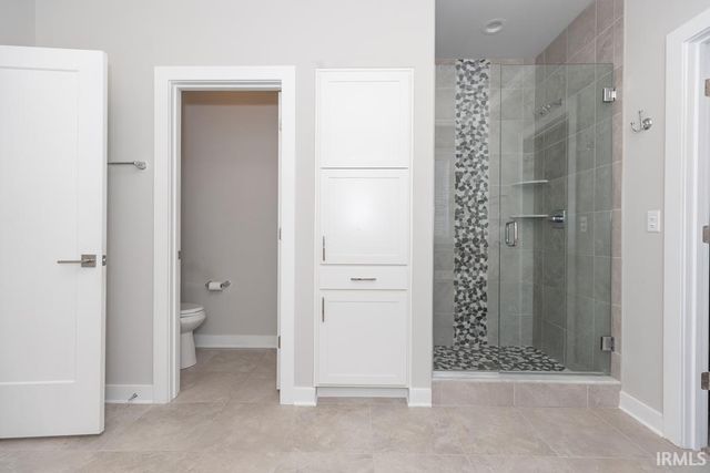 5571 Brompton Drive, Newburgh, IN 47630