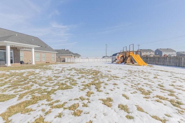 5571 Brompton Drive, Newburgh, IN 47630