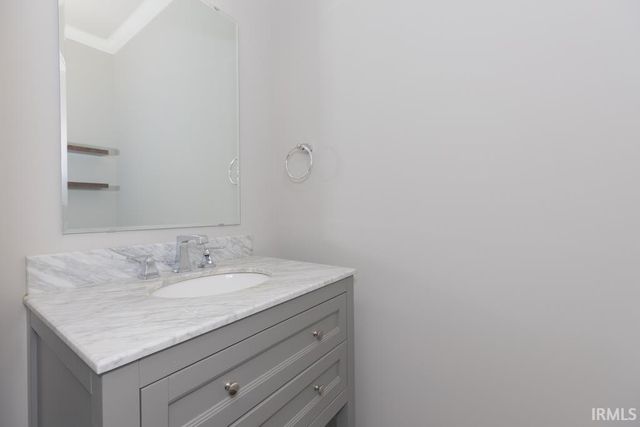 5571 Brompton Drive, Newburgh, IN 47630