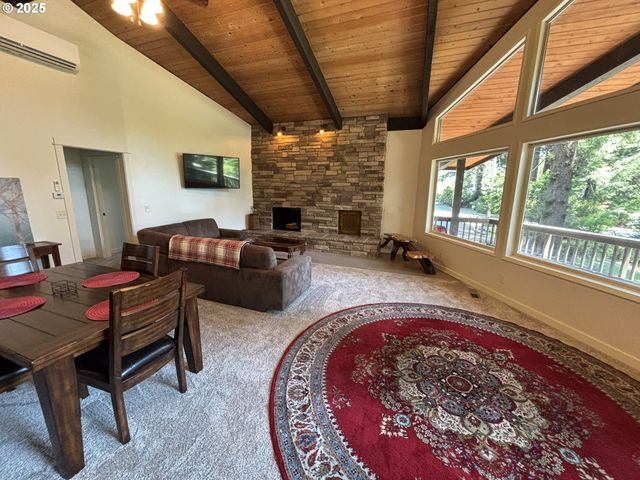 5346 BUCKSKIN BOB, Florence, OR 97439