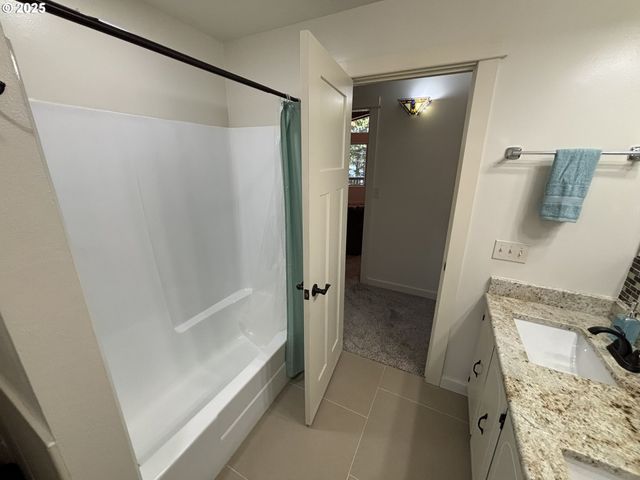 5346 BUCKSKIN BOB, Florence, OR 97439