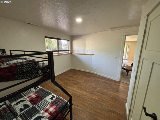 5346 BUCKSKIN BOB, Florence, OR 97439
